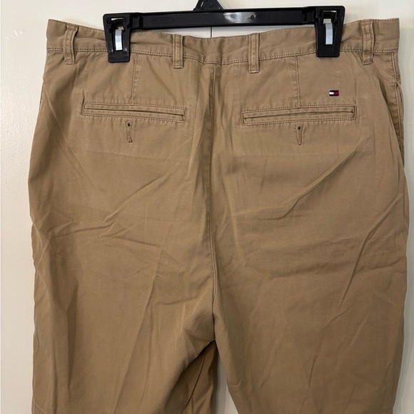 Tommy Hilfiger Men's Tan Shorts - Picture 3 of 3